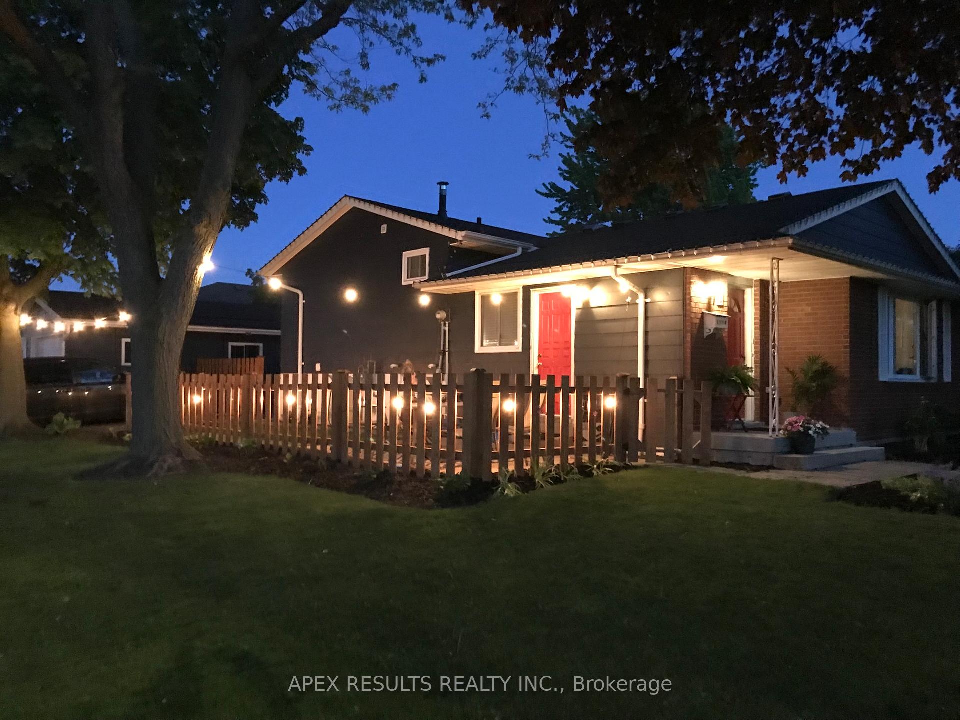 Photo 8 of 3 Leduc Street, Hamilton, Lisgar — HOMEH