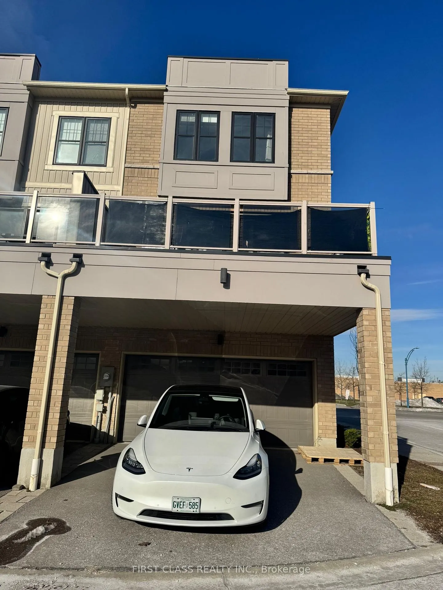 Photo 1 of 25 Prince William Boulevard, Clarington, Bowmanville — HOMEH