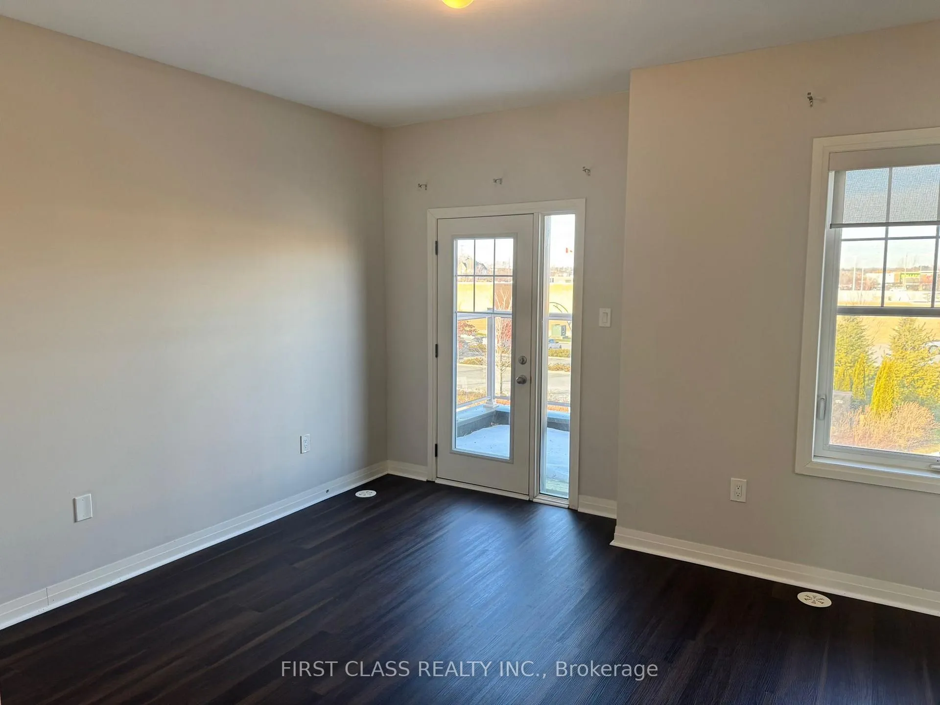 Photo 13 of 25 Prince William Boulevard, Clarington, Bowmanville — HOMEH