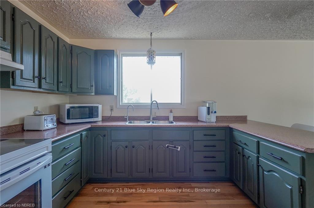 Photo 8 of 541 Mccool Street, Mattawa — HOMEH