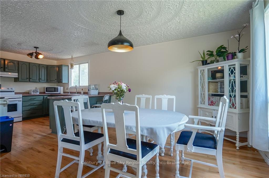 Photo 13 of 541 Mccool Street, Mattawa — HOMEH