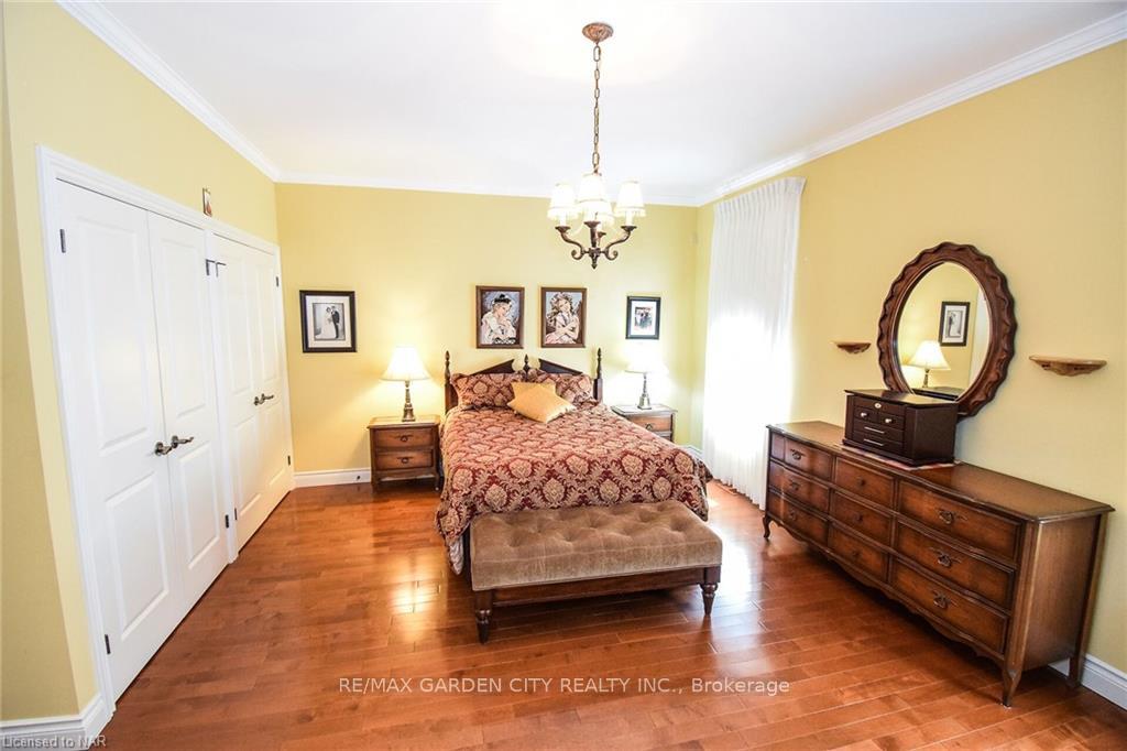 Photo 16 of 10 Maracay Way, St. Catharines, Grapeview — HOMEH