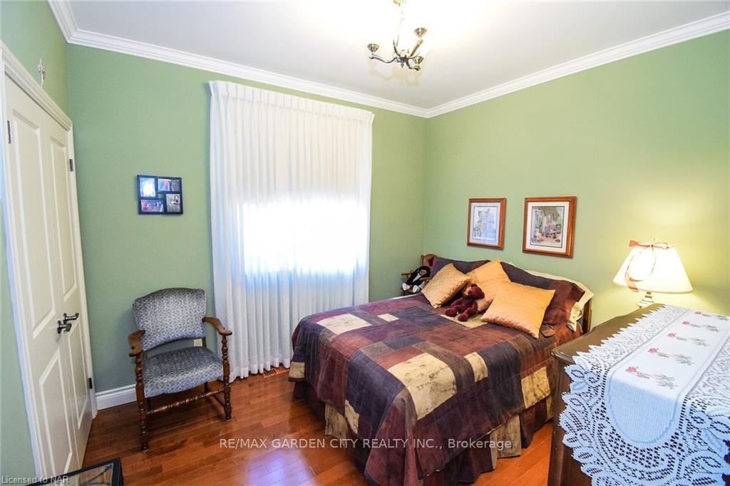 Photo 22 of 10 Maracay Way, St. Catharines, Grapeview — HOMEH