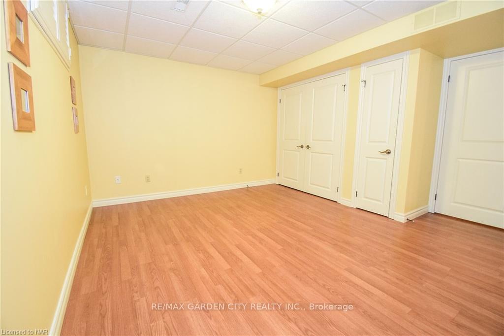 Photo 32 of 10 Maracay Way, St. Catharines, Grapeview — HOMEH