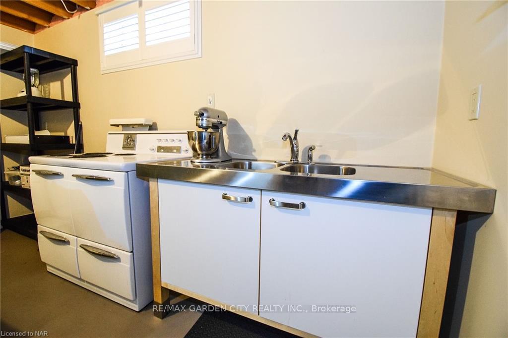 Photo 34 of 10 Maracay Way, St. Catharines, Grapeview — HOMEH