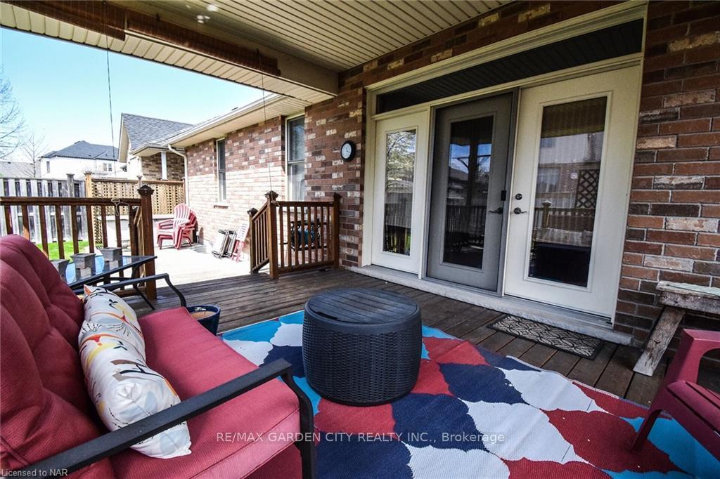Photo 37 of 10 Maracay Way, St. Catharines, Grapeview — HOMEH