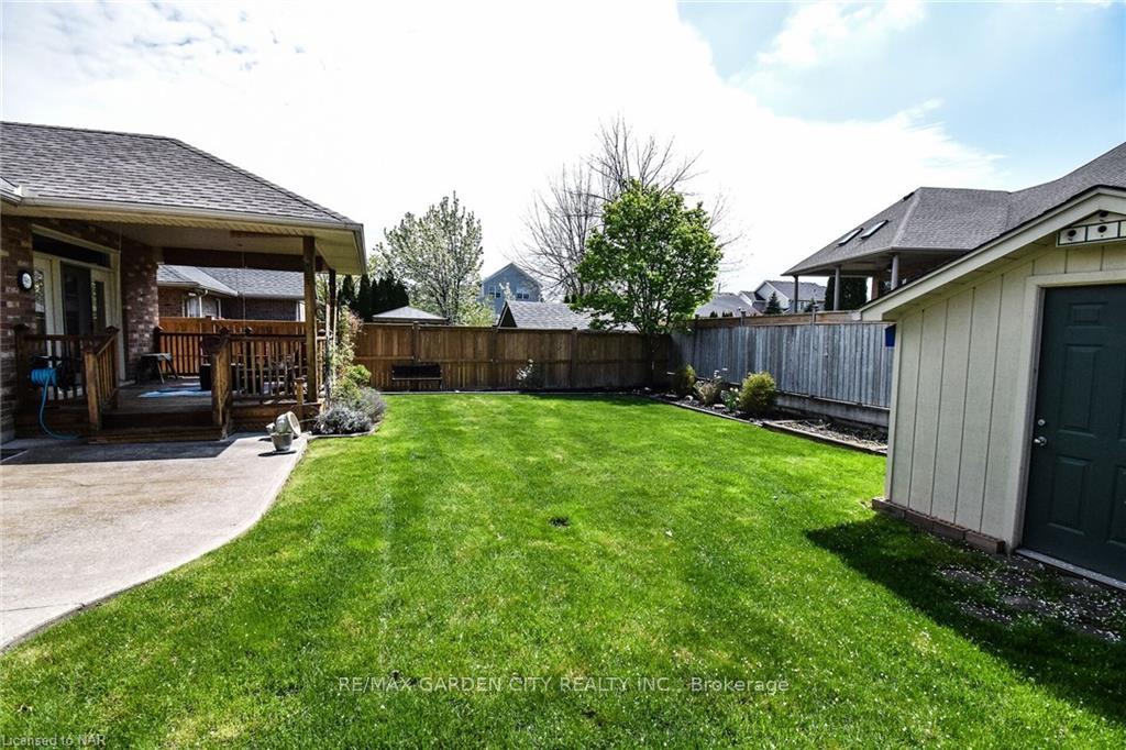 Photo 38 of 10 Maracay Way, St. Catharines, Grapeview — HOMEH