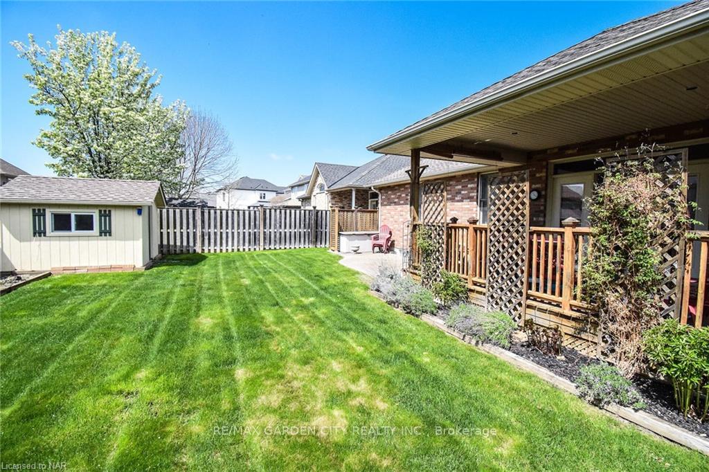 Photo 39 of 10 Maracay Way, St. Catharines, Grapeview — HOMEH