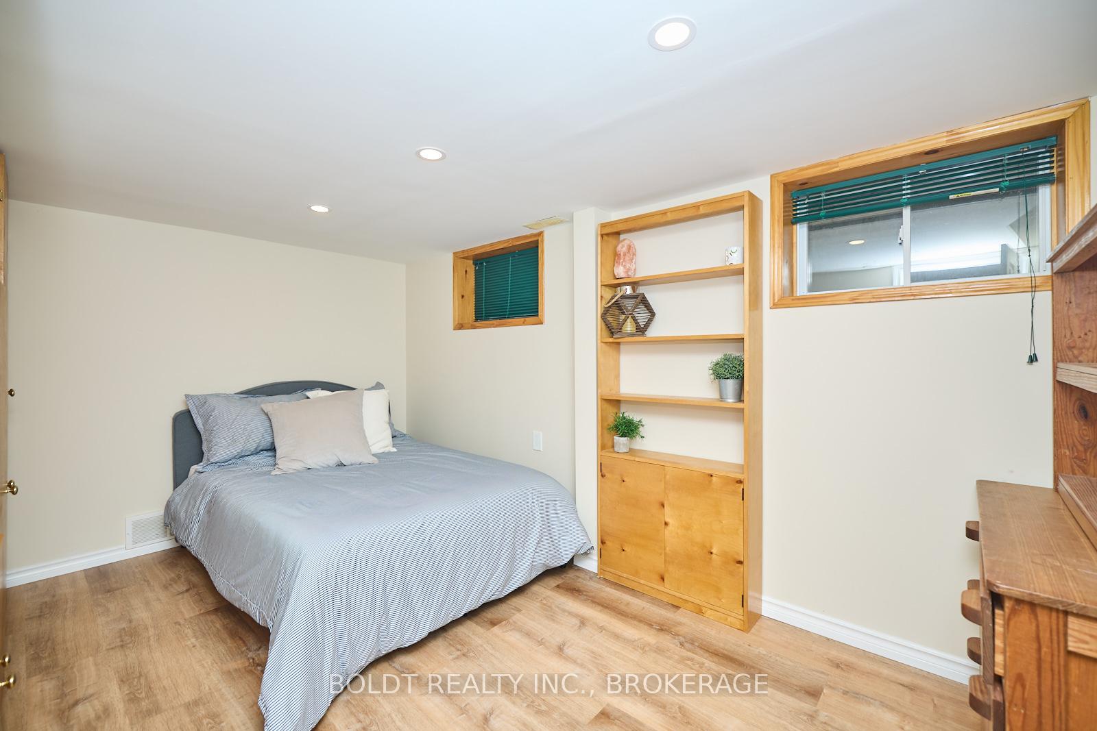 Photo 25 of 79 Devon Road, St. Catharines, Vine/Linwell — HOMEH