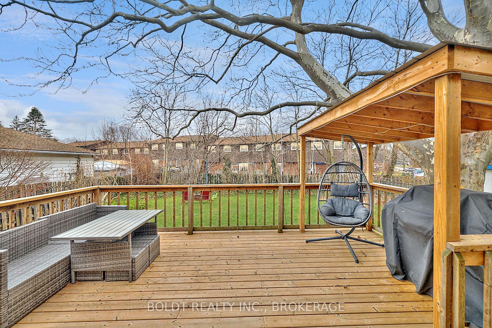 Photo 30 of 79 Devon Road, St. Catharines, Vine/Linwell — HOMEH