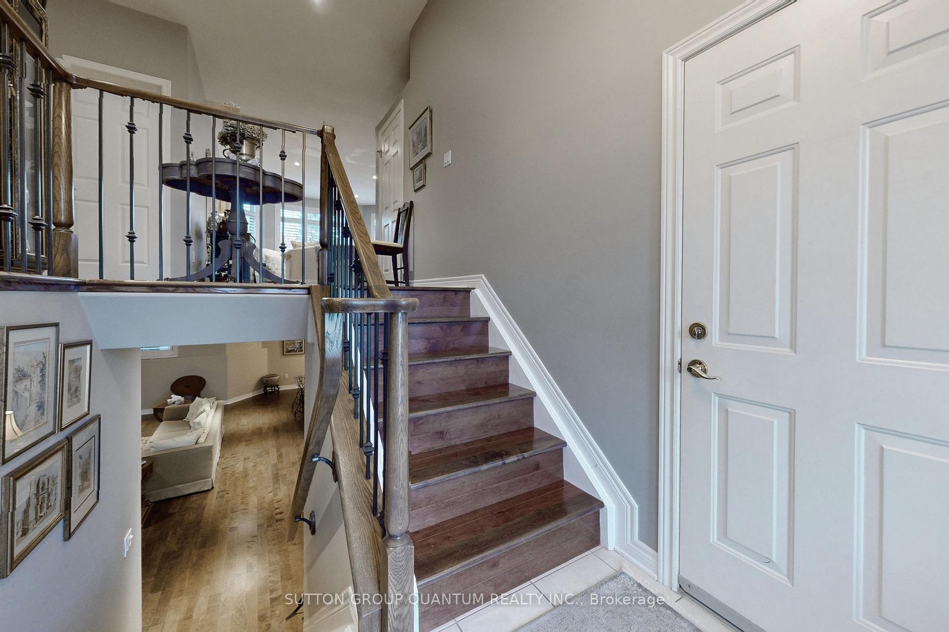 Photo 5 of 43 Oarsman Crescent, St. Catharines, Martindale Pond — HOMEH