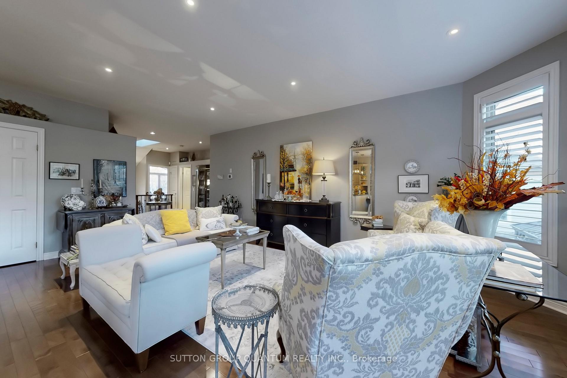 Photo 9 of 43 Oarsman Crescent, St. Catharines, Martindale Pond — HOMEH