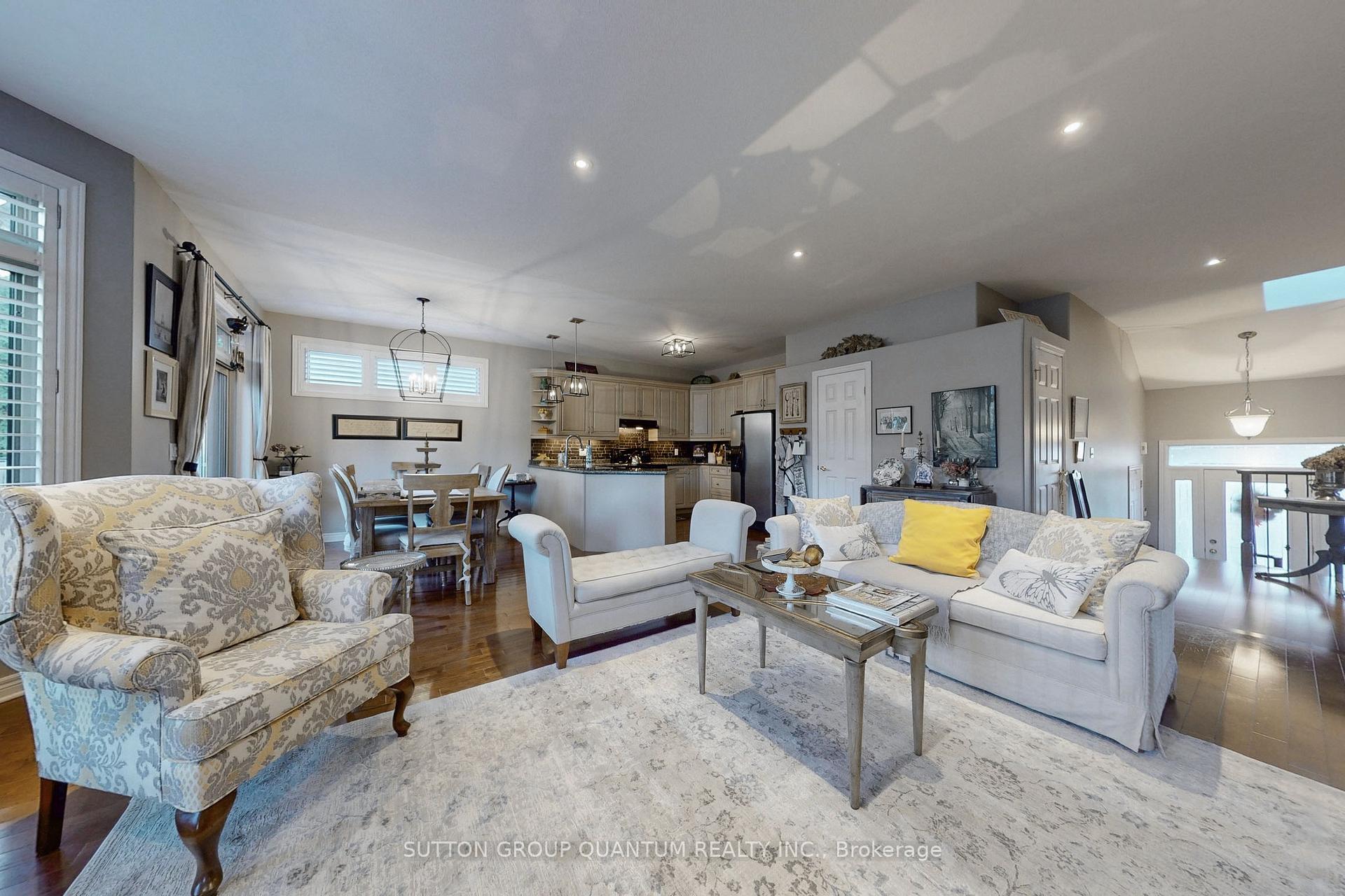 Photo 11 of 43 Oarsman Crescent, St. Catharines, Martindale Pond — HOMEH