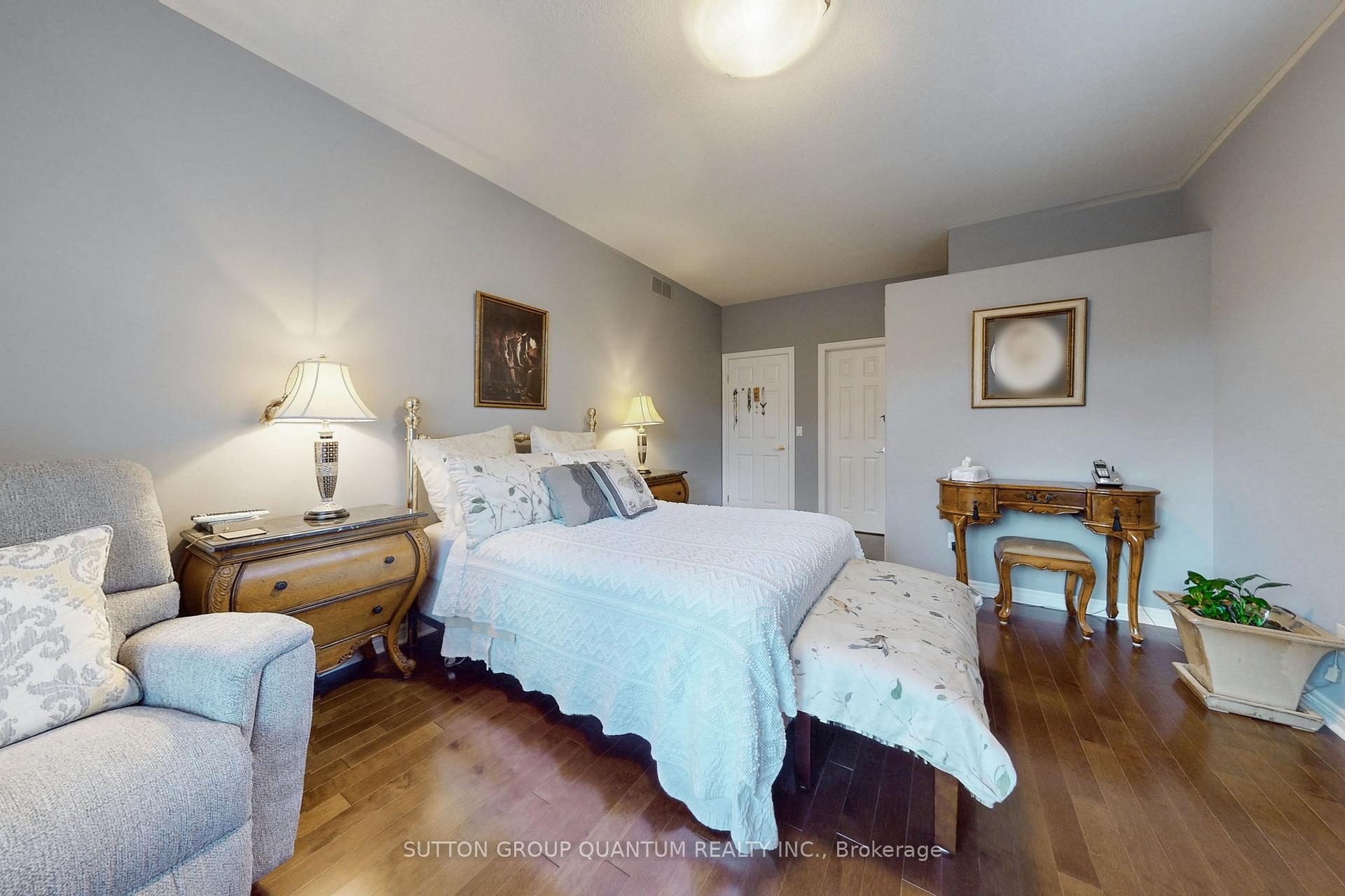 Photo 20 of 43 Oarsman Crescent, St. Catharines, Martindale Pond — HOMEH