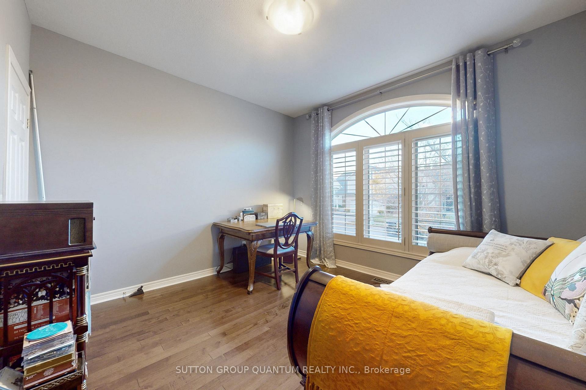 Photo 22 of 43 Oarsman Crescent, St. Catharines, Martindale Pond — HOMEH