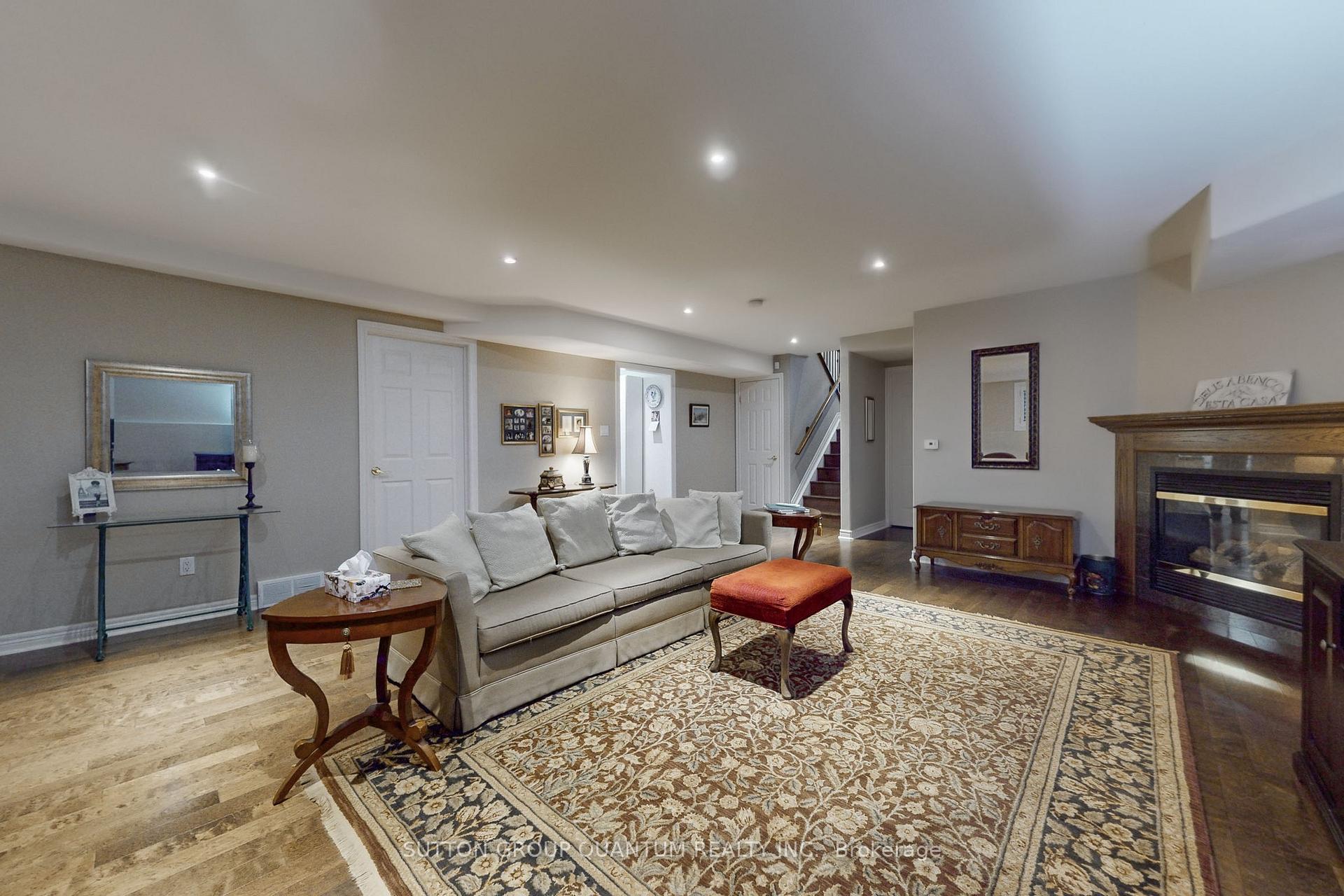 Photo 28 of 43 Oarsman Crescent, St. Catharines, Martindale Pond — HOMEH