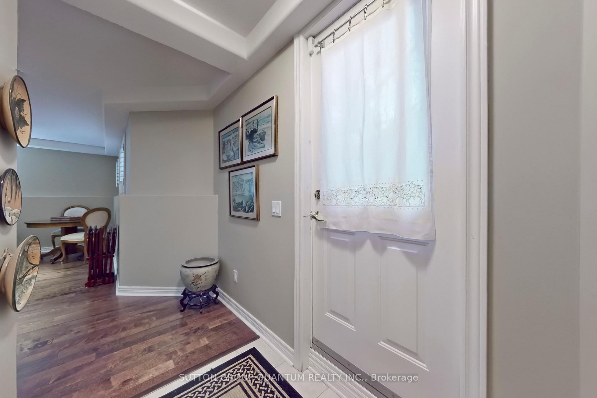 Photo 36 of 43 Oarsman Crescent, St. Catharines, Martindale Pond — HOMEH