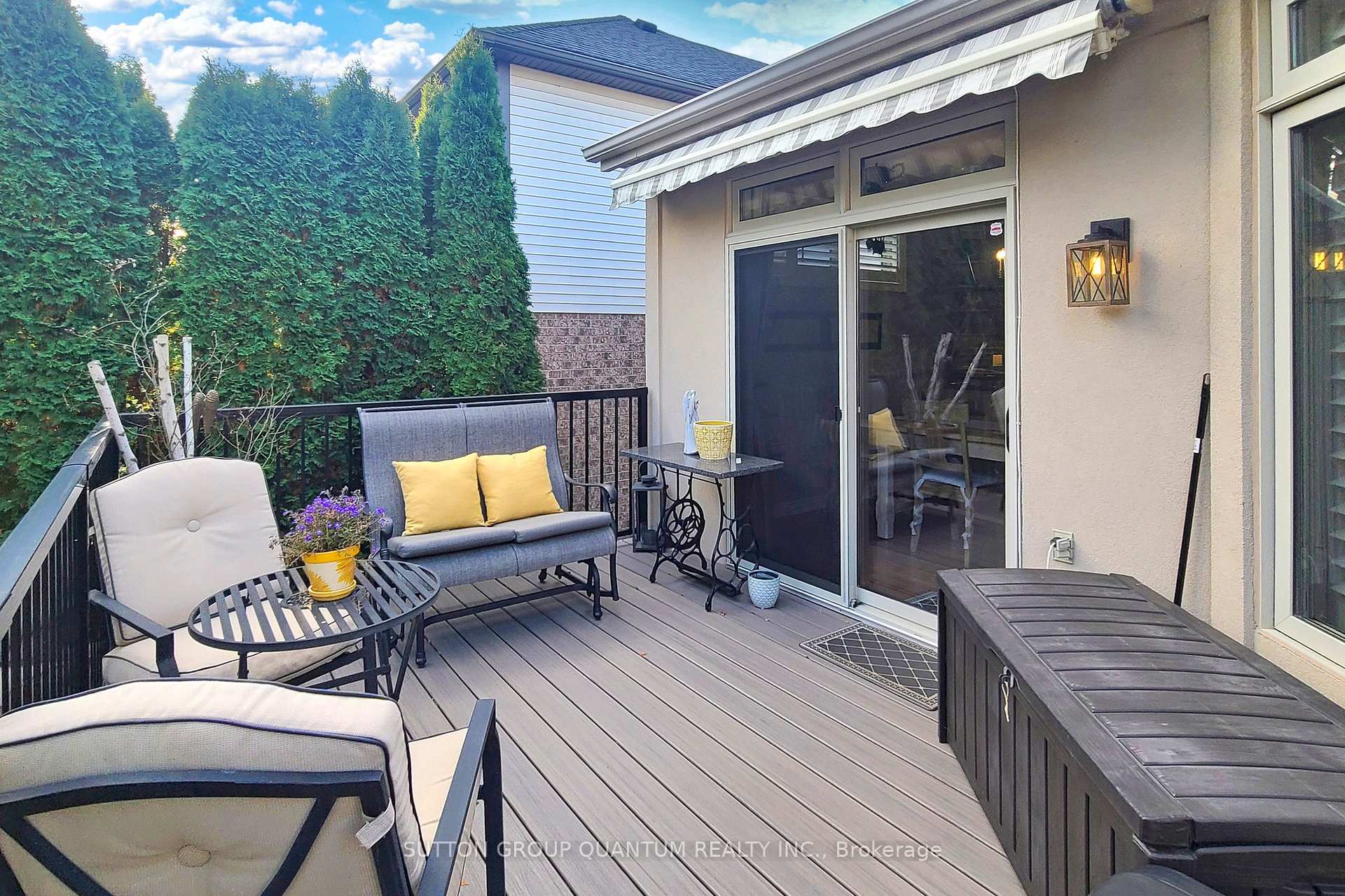 Photo 37 of 43 Oarsman Crescent, St. Catharines, Martindale Pond — HOMEH