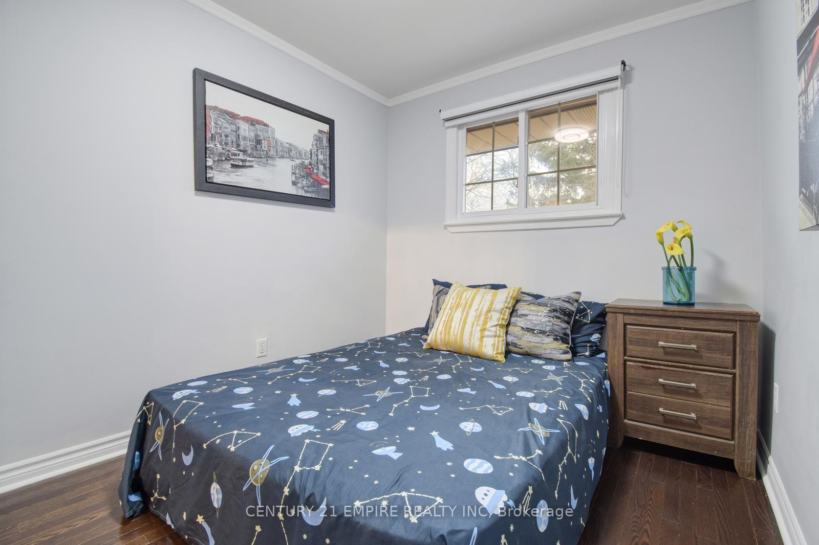 Photo 6 of 29 Flowertown Ave Brampton, Brampton, Northwood Park — HOMEH