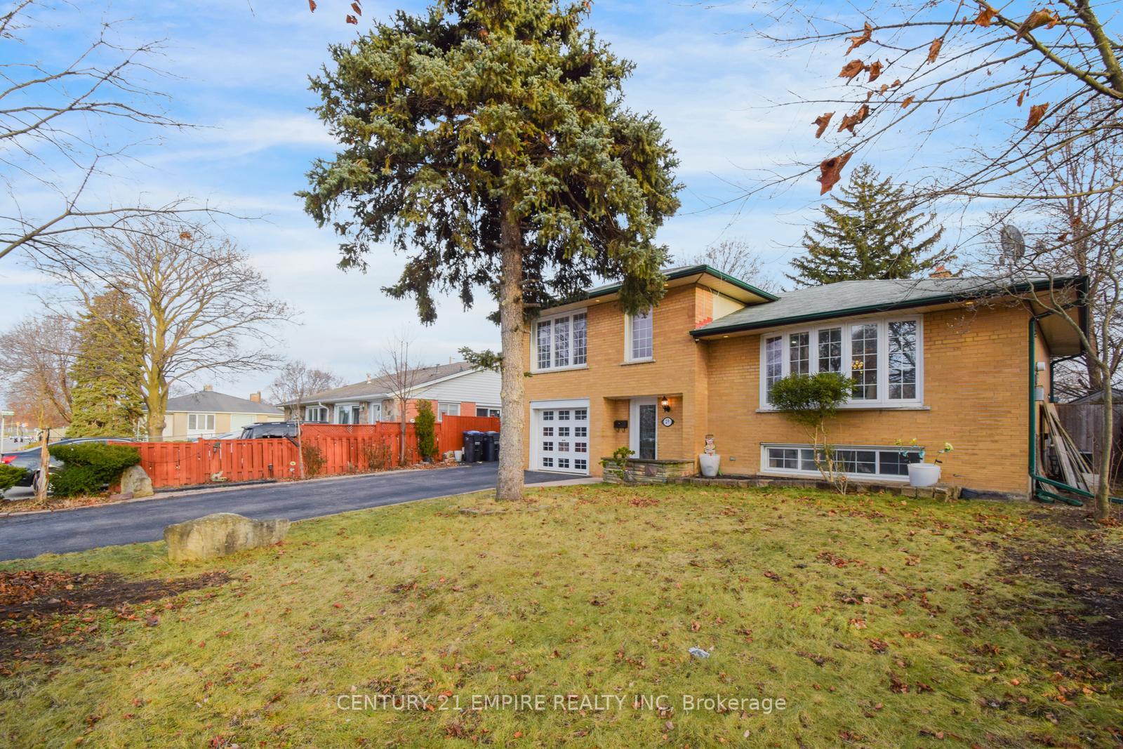 Photo 17 of 29 Flowertown Ave Brampton, Brampton, Northwood Park — HOMEH