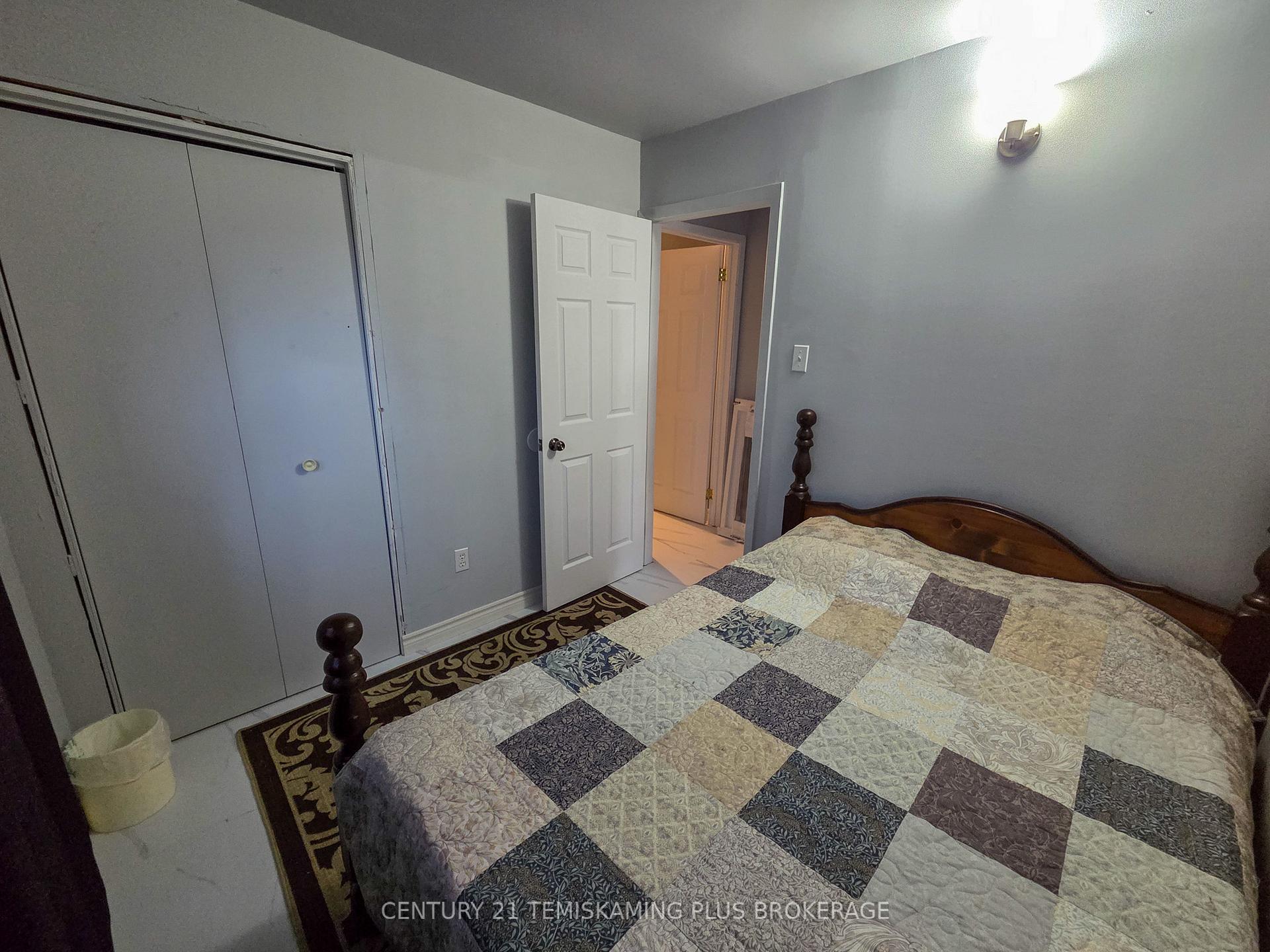 Photo 16 of 25 Watson Place, Cobalt — HOMEH