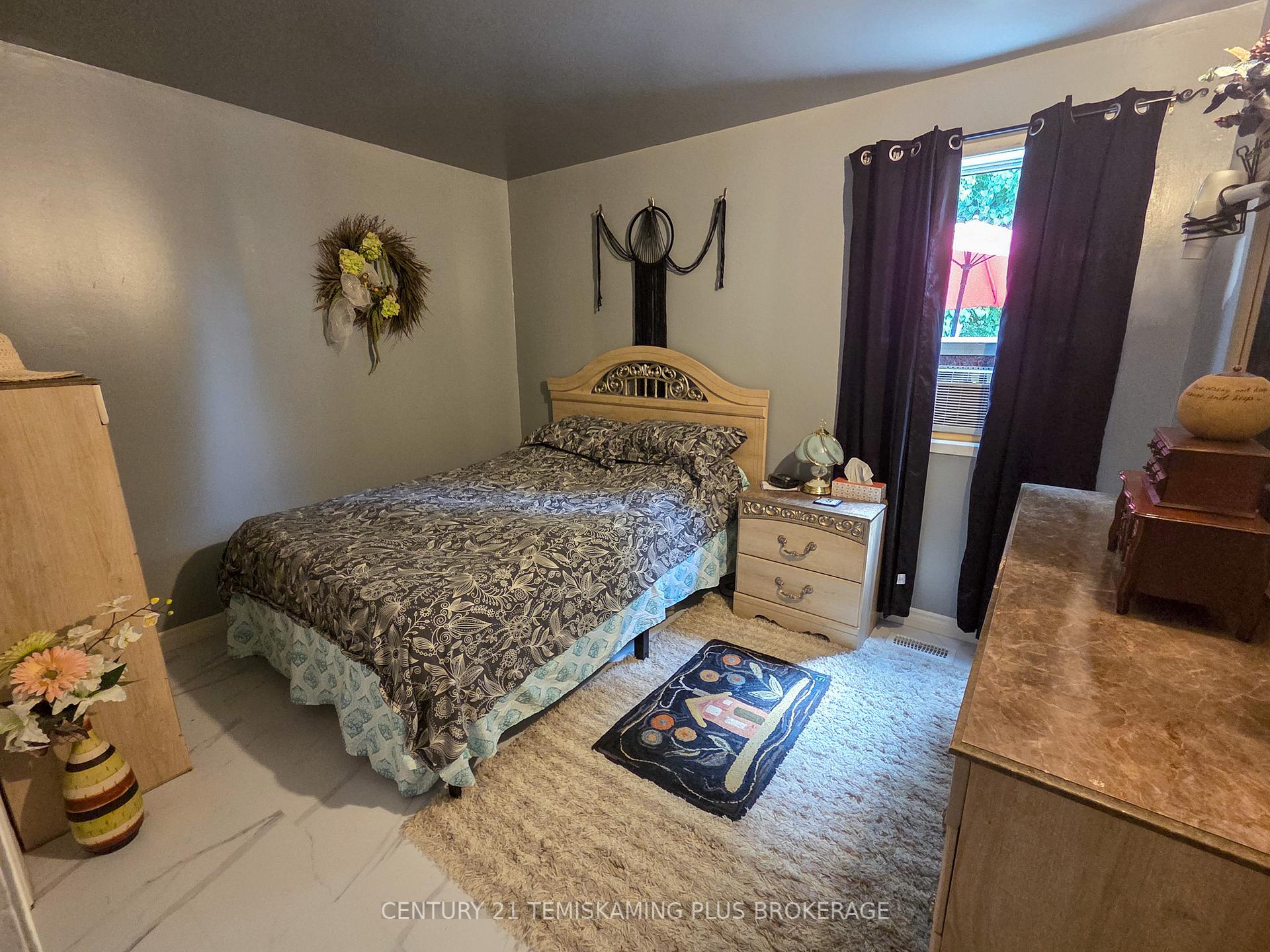 Photo 18 of 25 Watson Place, Cobalt — HOMEH