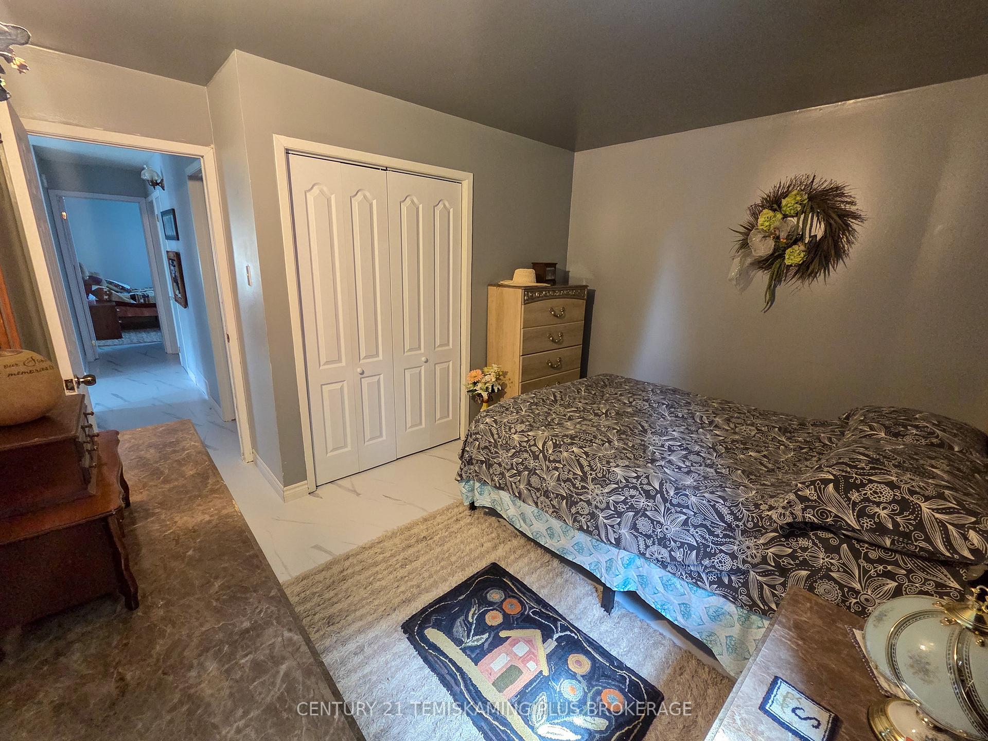 Photo 21 of 25 Watson Place, Cobalt — HOMEH