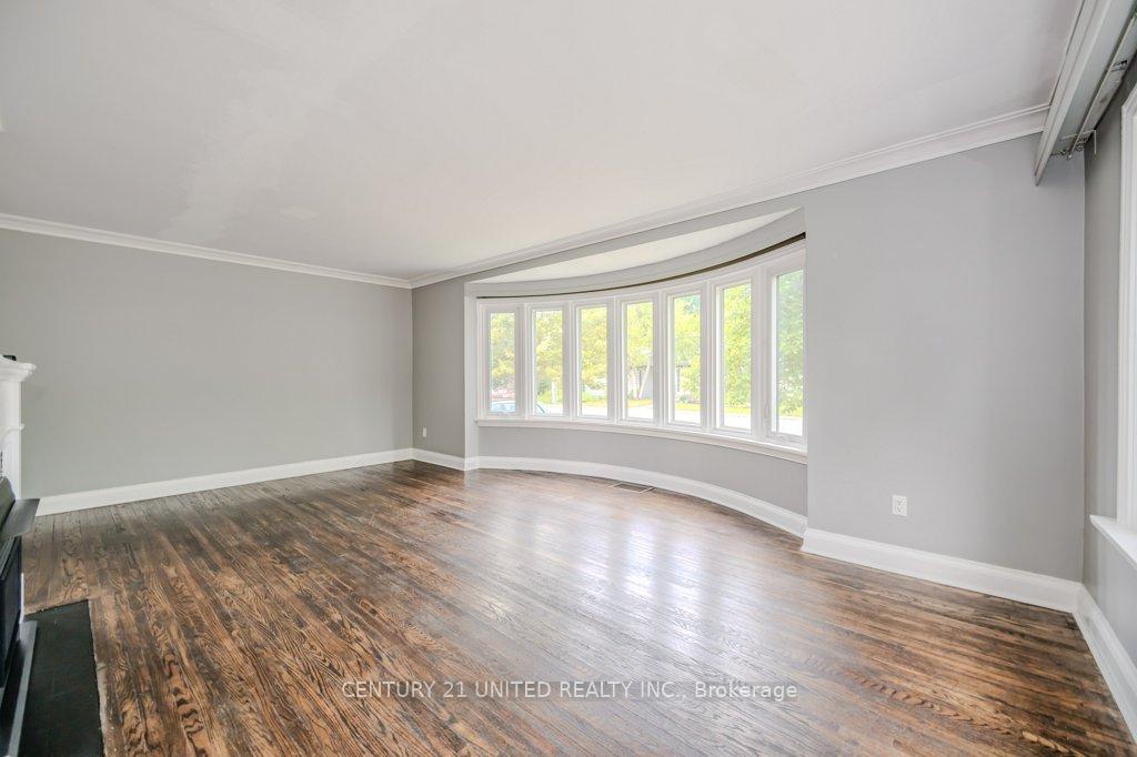 Photo 4 of 84 Glenridge Avenue, St. Catharines, Old Glenridge — HOMEH