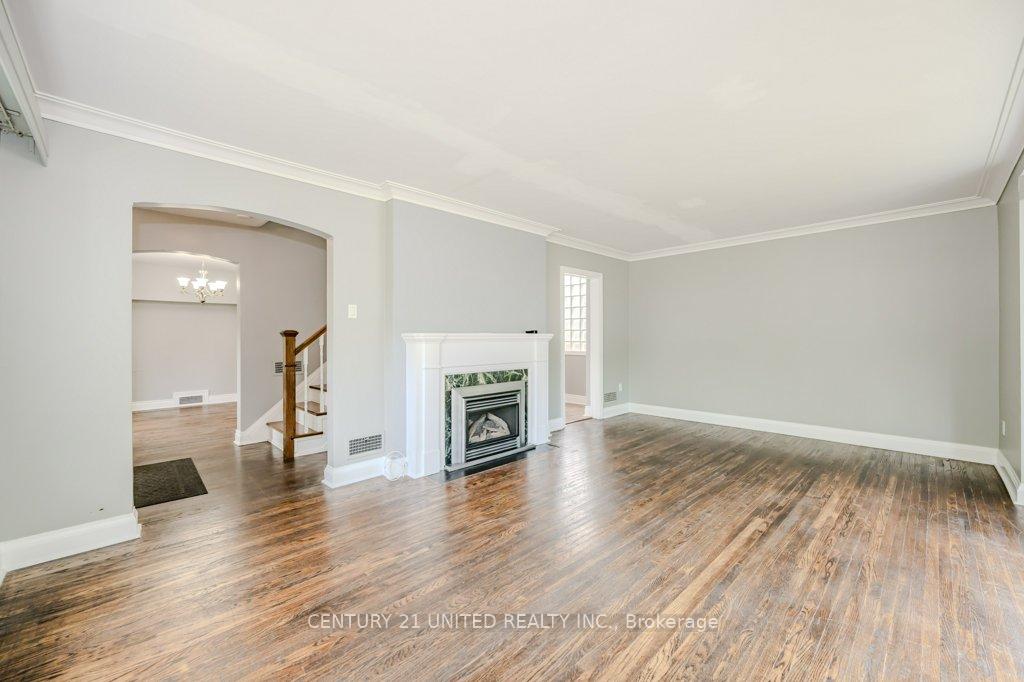 Photo 5 of 84 Glenridge Avenue, St. Catharines, Old Glenridge — HOMEH