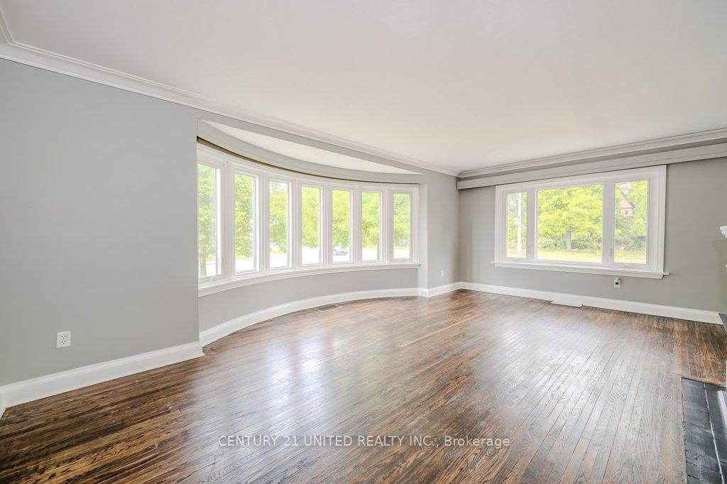 Photo 6 of 84 Glenridge Avenue, St. Catharines, Old Glenridge — HOMEH