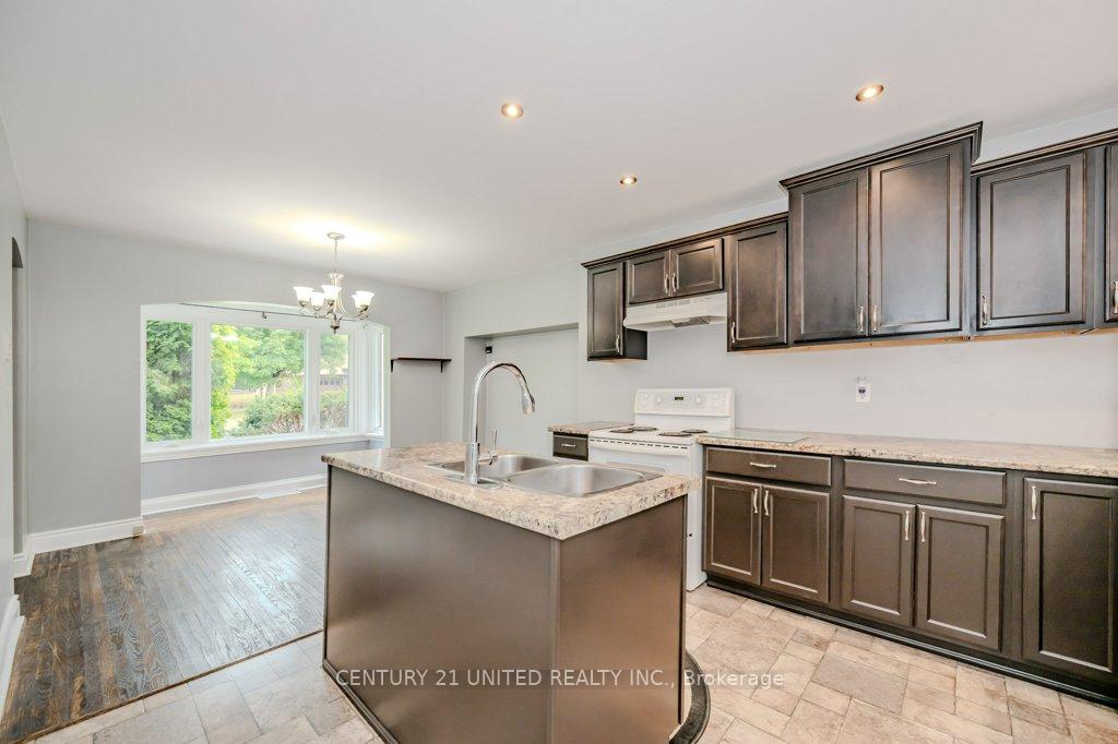 Photo 8 of 84 Glenridge Avenue, St. Catharines, Old Glenridge — HOMEH