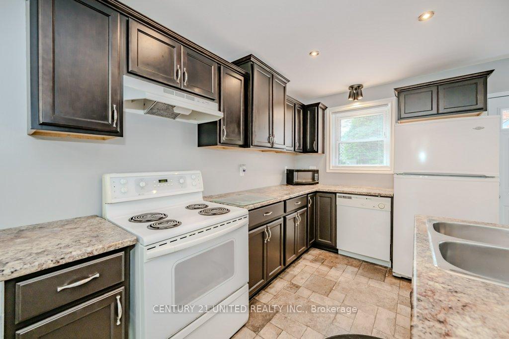 Photo 10 of 84 Glenridge Avenue, St. Catharines, Old Glenridge — HOMEH