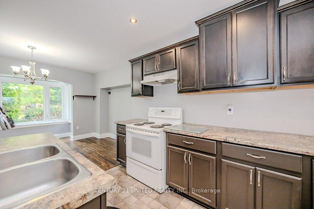 Photo 11 of 84 Glenridge Avenue, St. Catharines, Old Glenridge — HOMEH