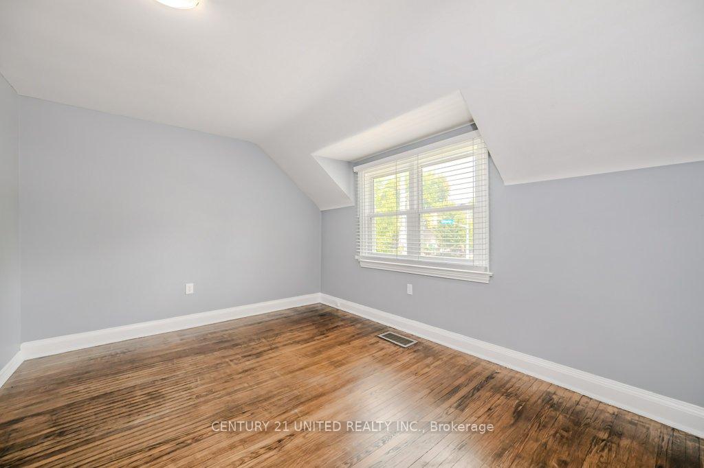 Photo 18 of 84 Glenridge Avenue, St. Catharines, Old Glenridge — HOMEH