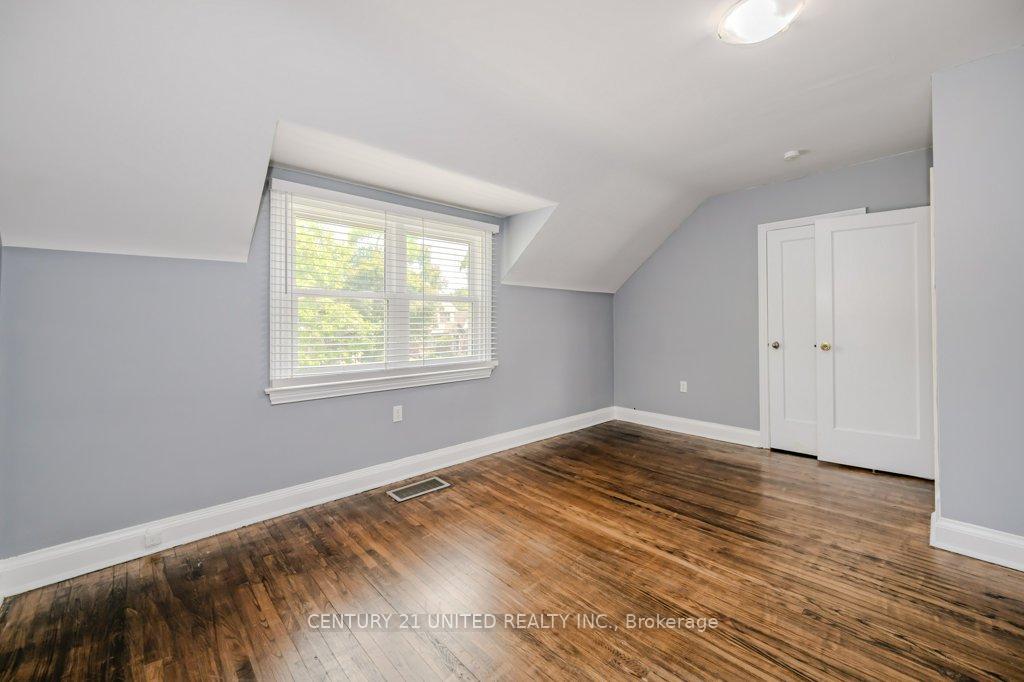 Photo 19 of 84 Glenridge Avenue, St. Catharines, Old Glenridge — HOMEH