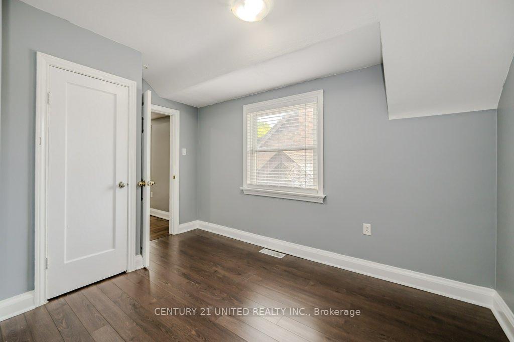 Photo 23 of 84 Glenridge Avenue, St. Catharines, Old Glenridge — HOMEH