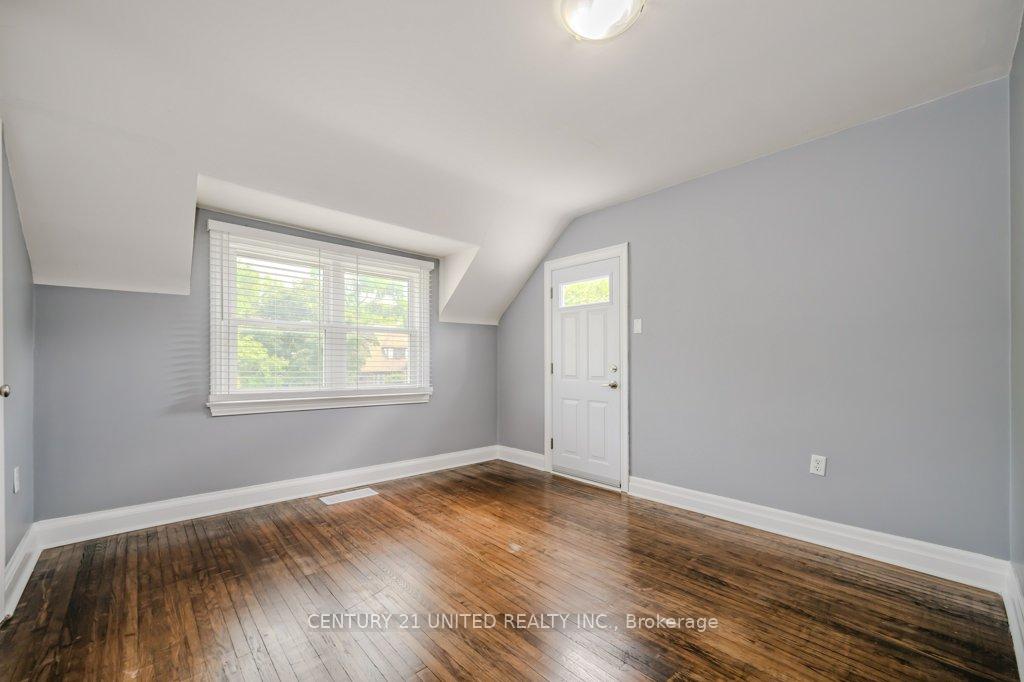 Photo 24 of 84 Glenridge Avenue, St. Catharines, Old Glenridge — HOMEH