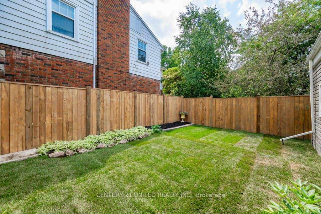 Photo 35 of 84 Glenridge Avenue, St. Catharines, Old Glenridge — HOMEH