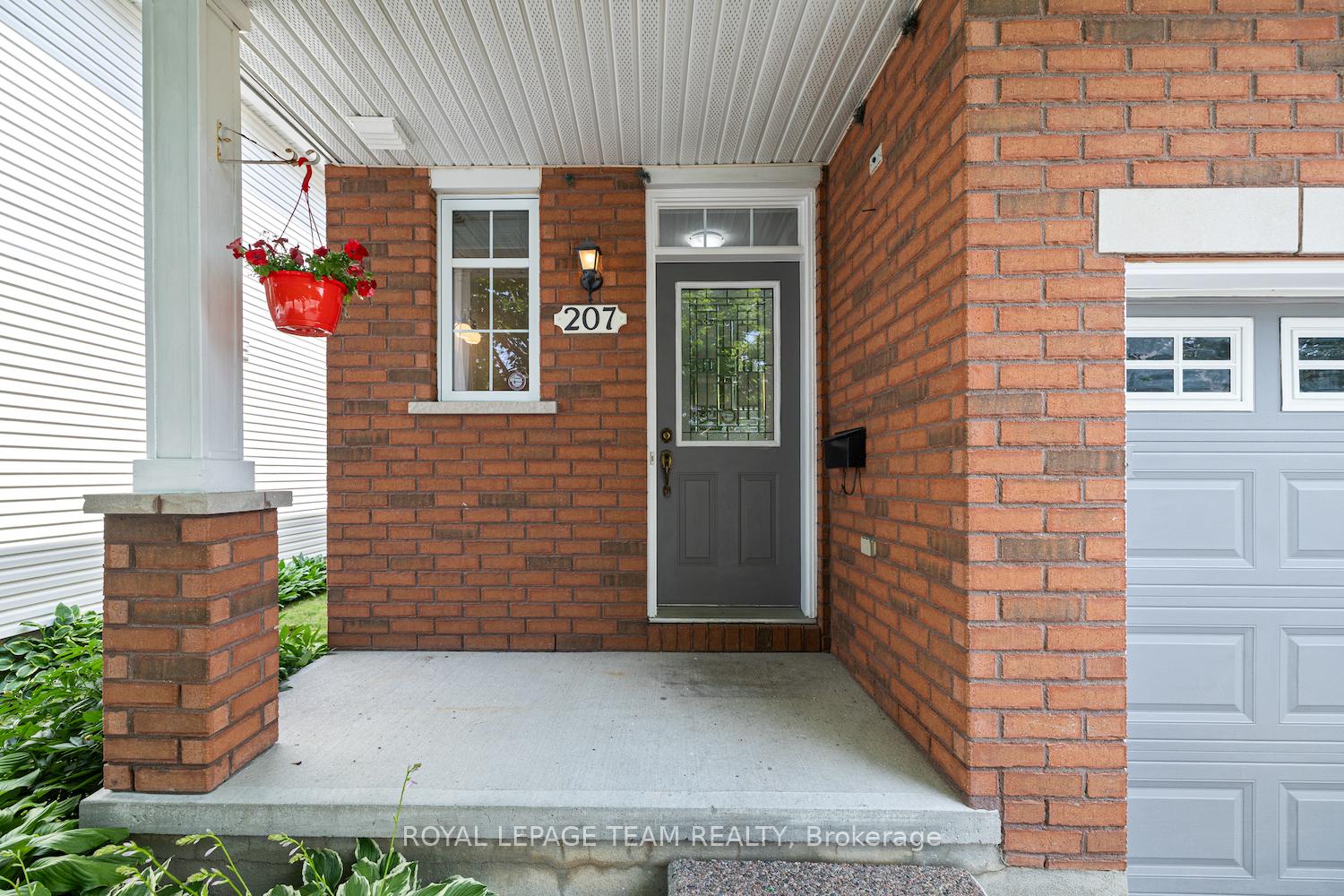 Photo 3 of 207 Portrush Avenue, Ottawa, Barrhaven - Longfields — HOMEH