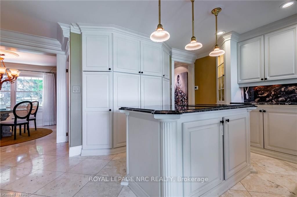 Photo 7 of 51 Royal York Road, St. Catharines, Lakeshore — HOMEH