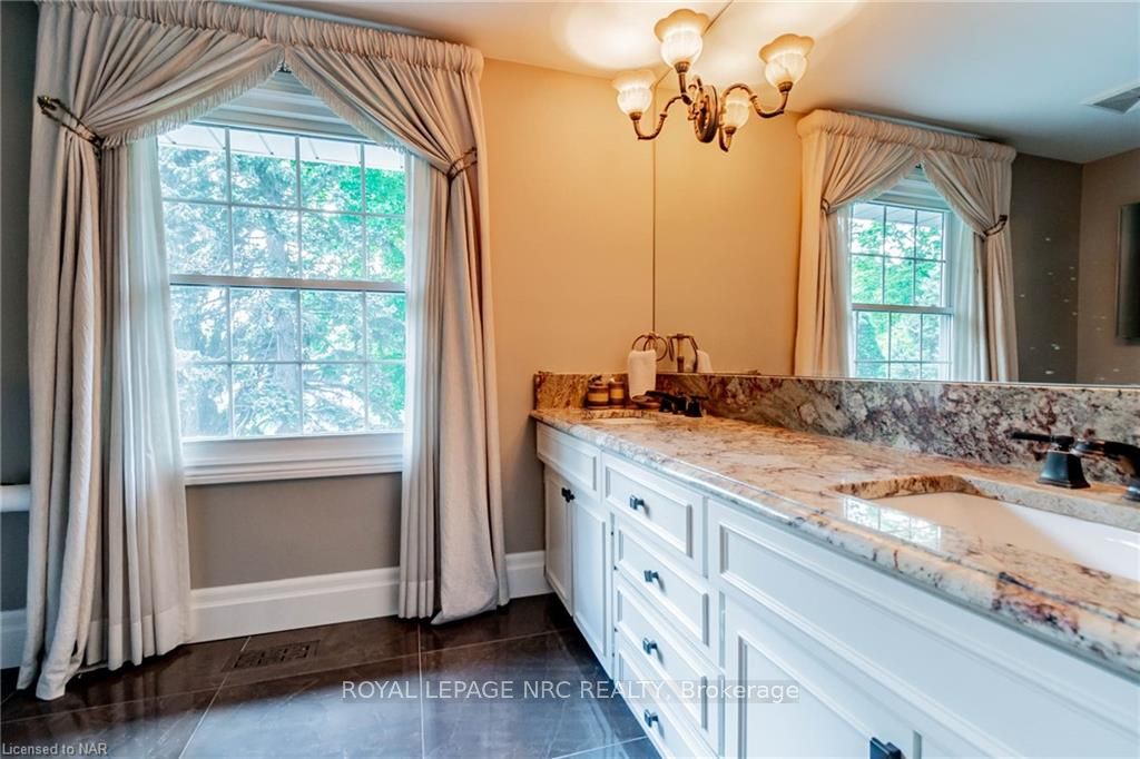 Photo 12 of 51 Royal York Road, St. Catharines, Lakeshore — HOMEH