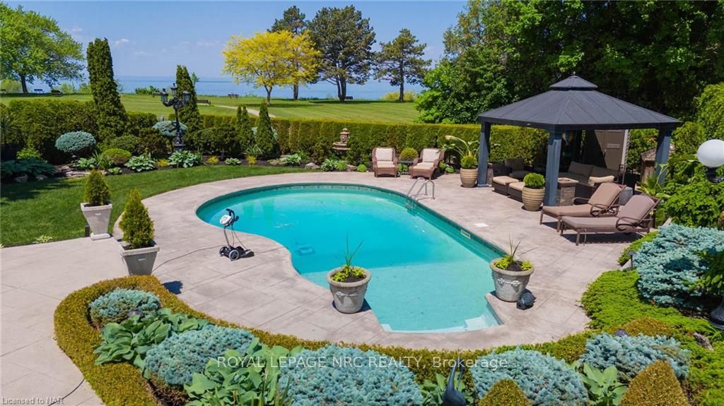 Photo 21 of 51 Royal York Road, St. Catharines, Lakeshore — HOMEH