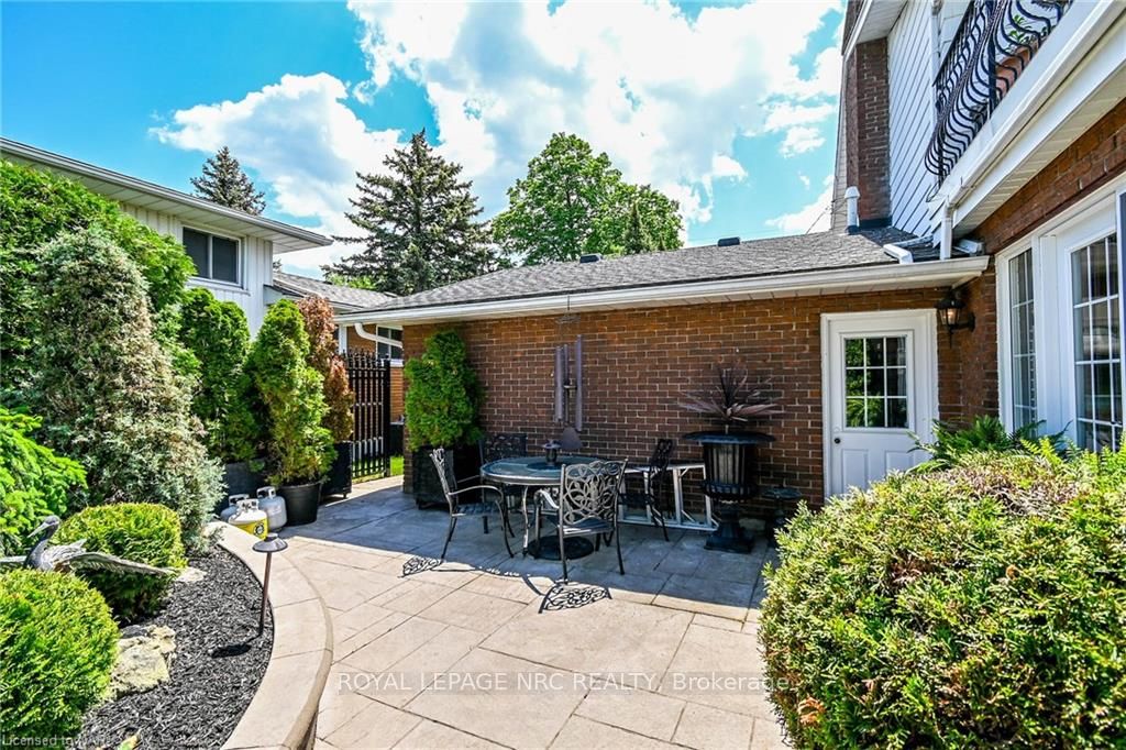 Photo 28 of 51 Royal York Road, St. Catharines, Lakeshore — HOMEH
