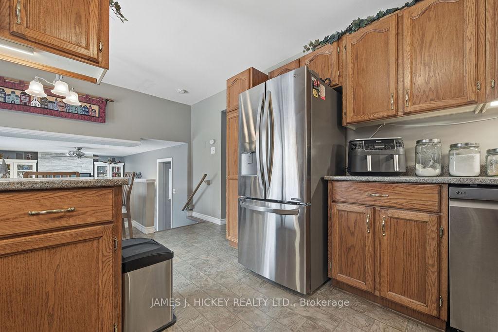 Photo 16 of 15 Tamarack Street, Deep River — HOMEH