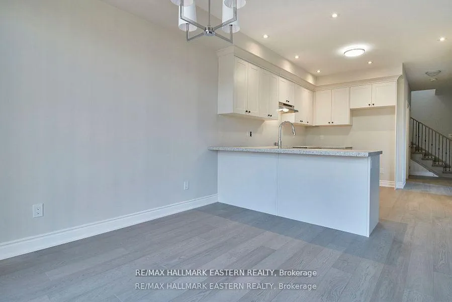 Photo 16 of 37 Coldbrook Drive, Cavan Monaghan, Cavan Twp — HOMEH