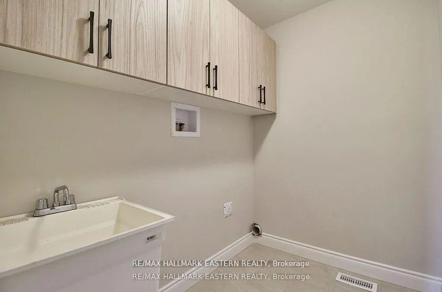 Photo 20 of 37 Coldbrook Drive, Cavan Monaghan, Cavan Twp — HOMEH