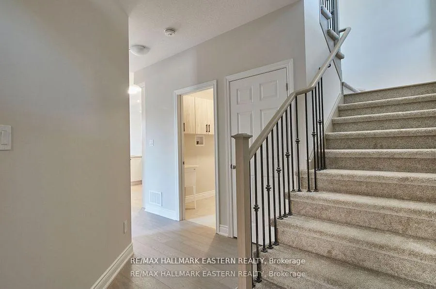 Photo 22 of 37 Coldbrook Drive, Cavan Monaghan, Cavan Twp — HOMEH