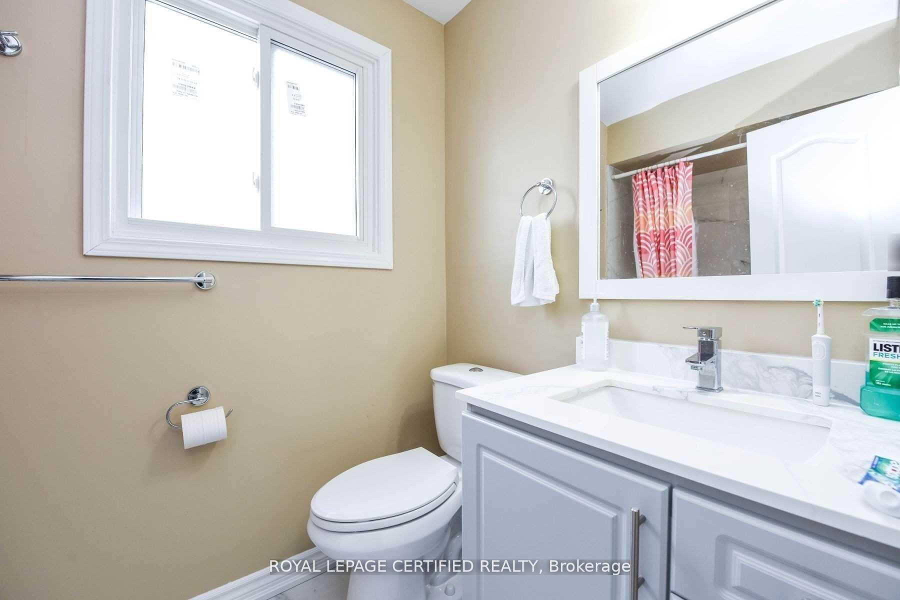 Photo 9 of 87 Newlyn Crescent, Brampton, Brampton North — HOMEH