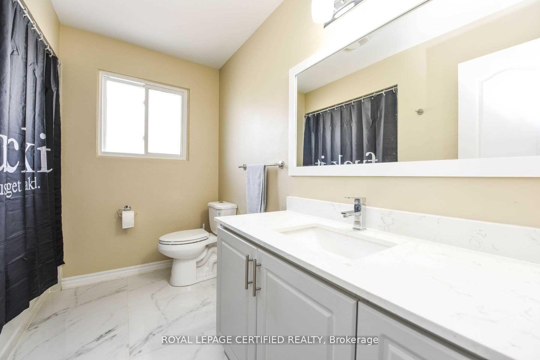 Photo 21 of 87 Newlyn Crescent, Brampton, Brampton North — HOMEH