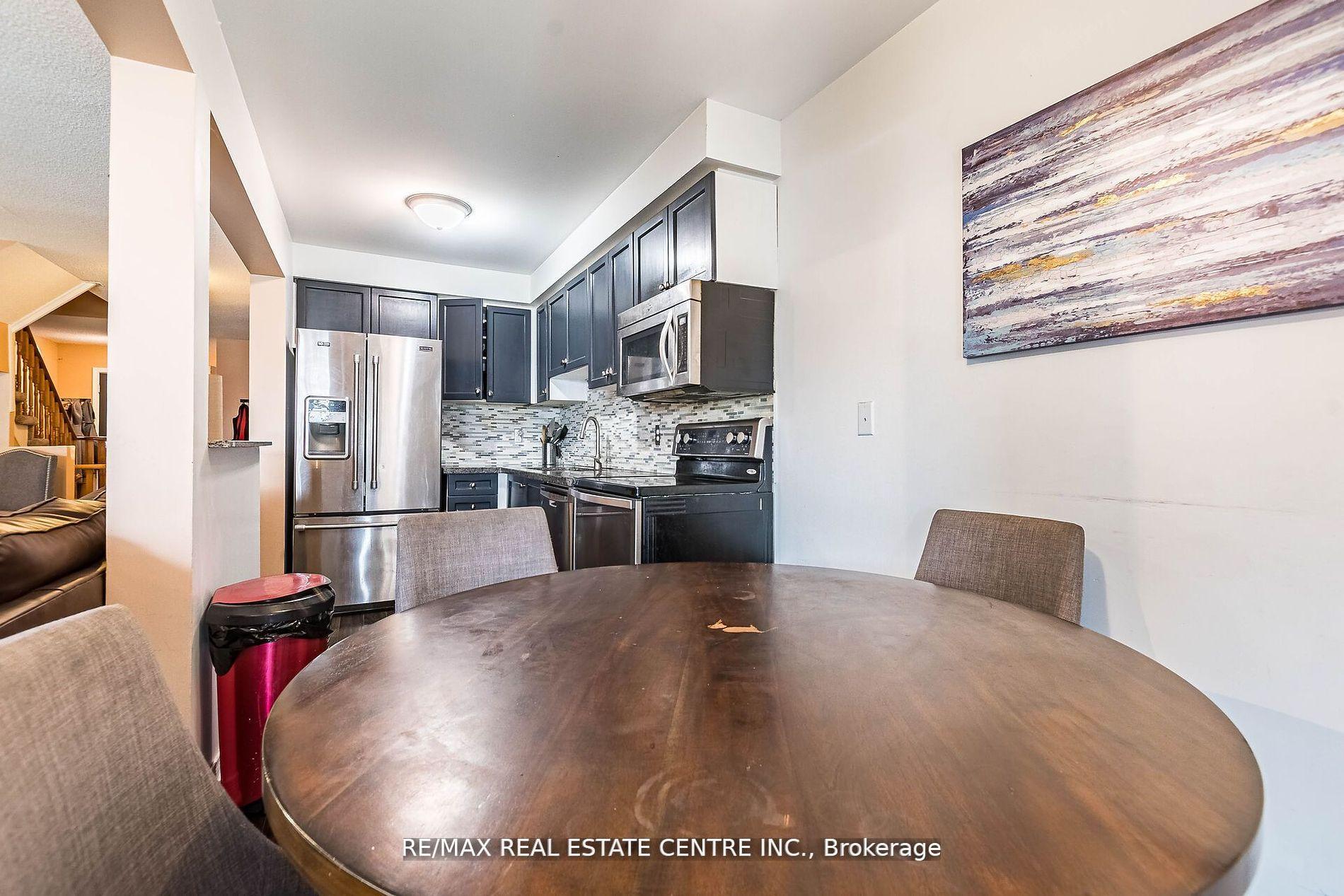 Photo 11 of 17 Coppermill Drive, Brampton, Northwest Sandalwood Parkway — HOMEH